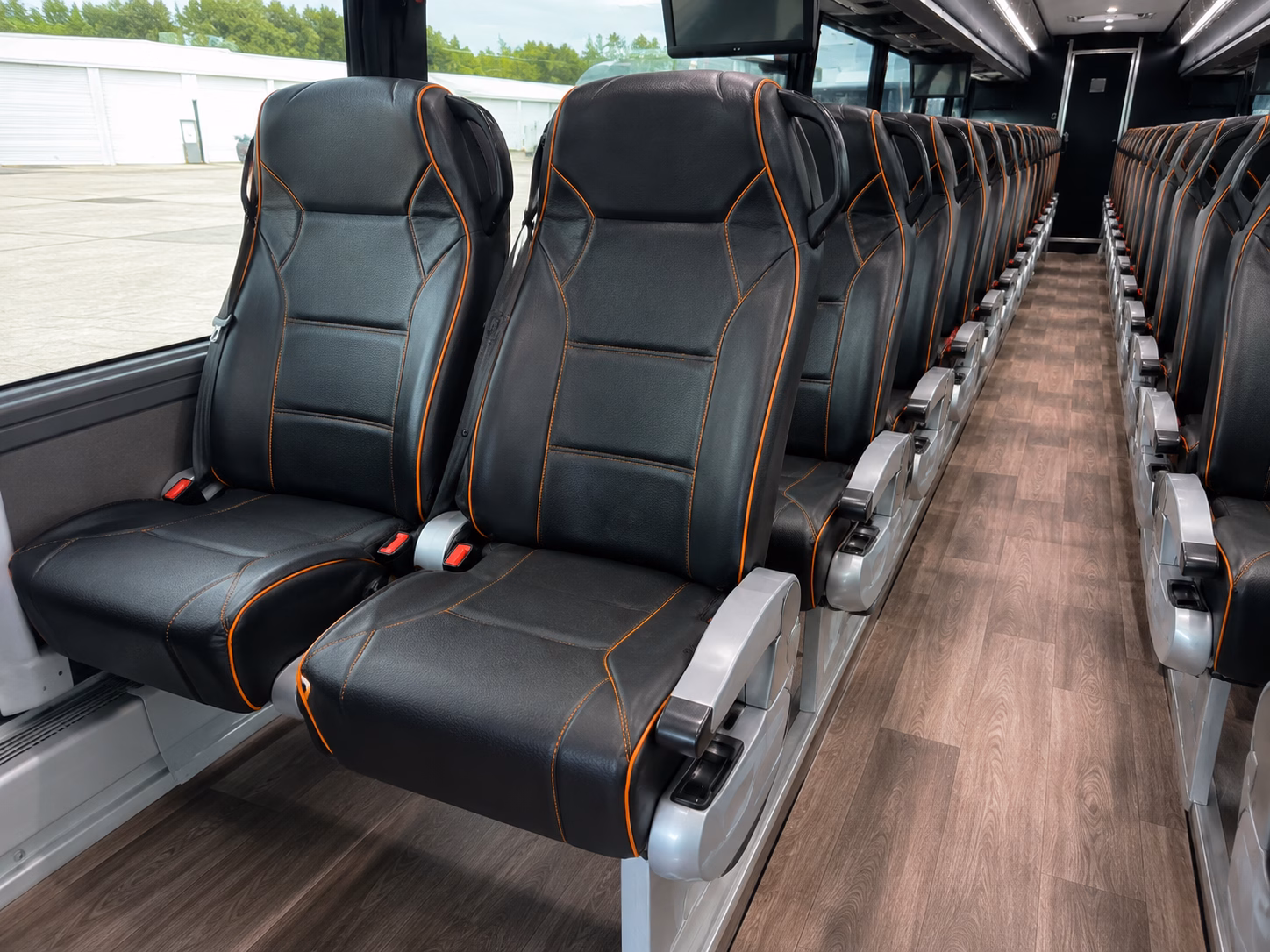 fall harvest season and verde valley wine festival bus rentals